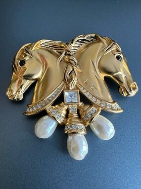 VTG 1994 Elizabeth Taylor Avon "Hearts in Tandem" Liza Todd Horse Brooch MINT
